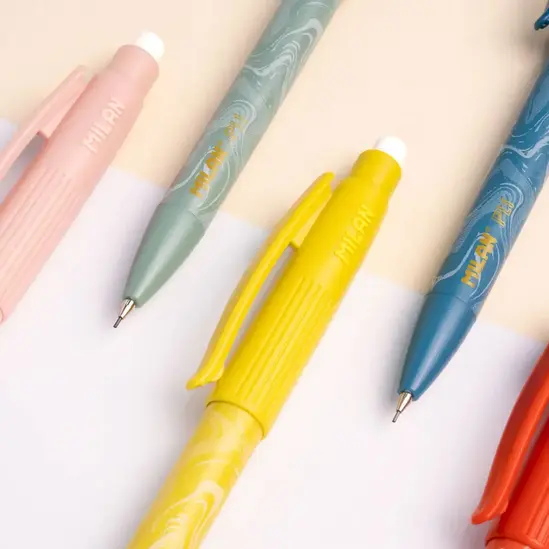 Молив автоматичен Milan Lawa 0.5 мм с гума