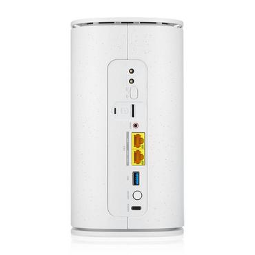 Рутер ZyXEL FWA515, 5G NR Indoor Router, Standalone/Nebula with 1 year Nebula Pro License, BE7200 WiFi, 2 x 2.5GB LAN, EU region