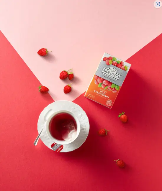 Чай Ahmad с дива ягода