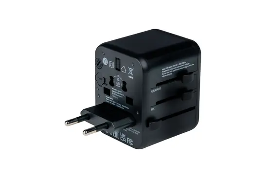 Адаптер Verbatim UTA-02 Universal Travel Adapter with 1 x USB-C PD 20W  1 x USB-A QC 3.0