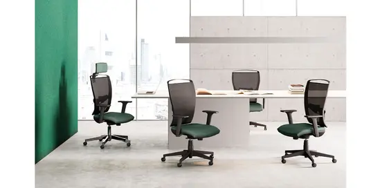 Работен стол CIAK-снимка в офис