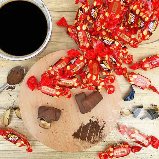 Бонбони Roshen candy nut софт карамел и фъстък 1кг