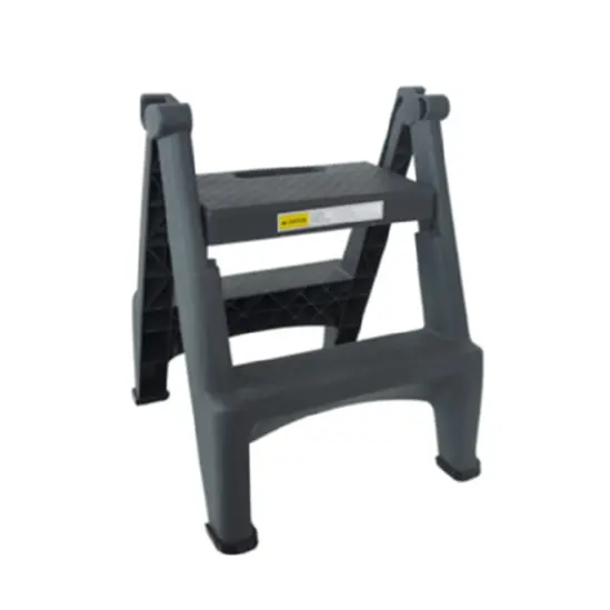 Стълба PVC 2 стъпала- разпъната, снимана отрпед, сива