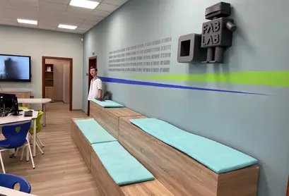 Варненска морска гимназия реализация