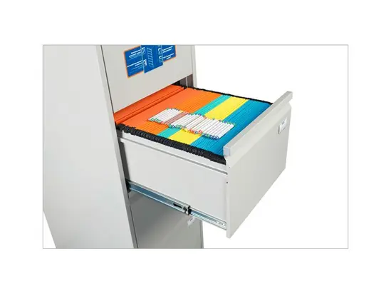 пълно чекмедже с папки