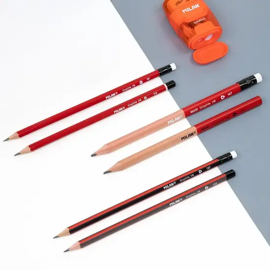 Молив графитен с гума Milan 137 HB