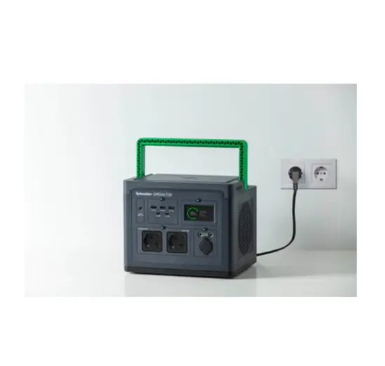 Преносима захранваща станция Schneider OffGrid Portable Power Station 730, 738Wh Lithium-ion, 2 Schuko, Sinewave + Schneider OffGrid Portable Solar Panel, 100W