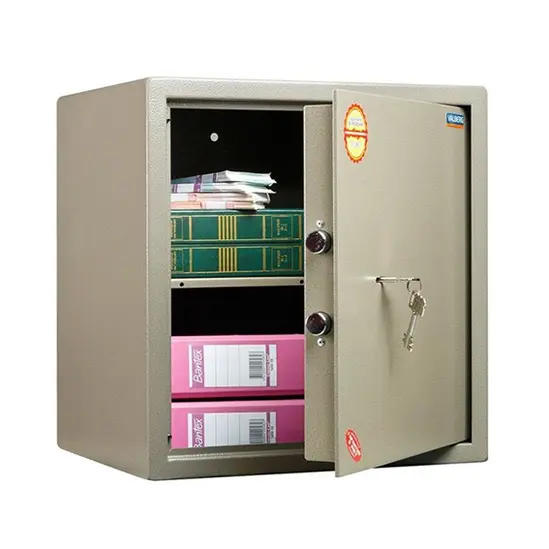 Отворен Метален сейф PMT 46 - сив, с отворена врата, пълен с калсьори