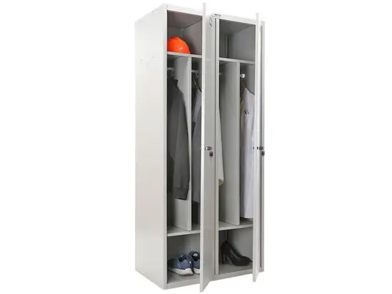 Метален гардероб PMT с отворени врати