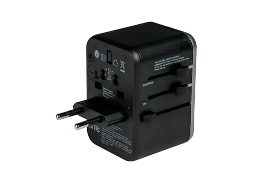 Адаптер Verbatim UTA-04 Universal Travel Adapter with 1 x USB-C PD 61W & QC 3.0  1 x USB-C  3 x USB-A