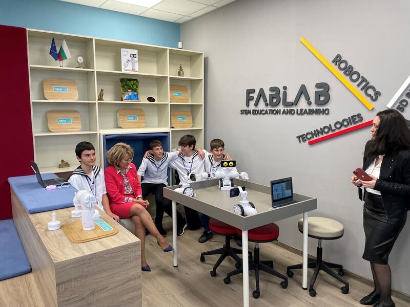 Варненска морска гимназия реализация