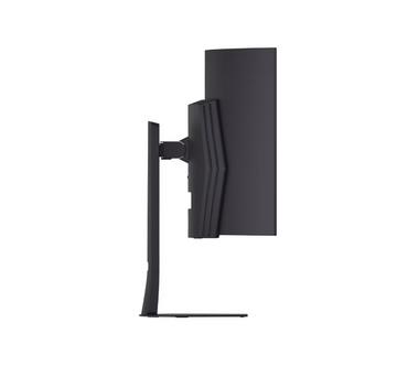 Монитор LG 45GX900A-B, 44.5' UltraGear OLED curved 21:9, 0.03ms, 240Hz, DWQHD (3440x1440), 275 cd/m2, 1500000:1, DCI-P3 98.5%, HDR 10. NVIDIA G-Sync, AMD FreeSYnc, VRR, USB Type-C, PD 65W, HDR 400, HDMI, DisplayPort, Speacer, DTS, PIP, PBP, Tilt, Height, 