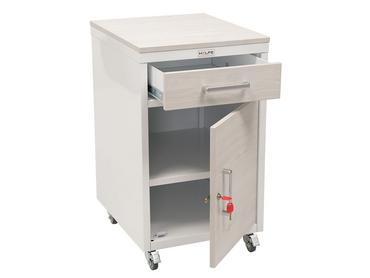 Медицински контейнер PMT TPL6 - сниман отстрани, сивкав на цвят , с отворено чекмедже и врата, празен