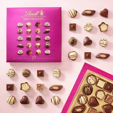 Отворена и затворена кутия мини пралини Lindt 