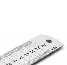 Линия метална 15 см- снимка отблизо, 15 см