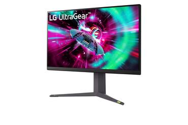 Монитор LG 32GR93U-B, 32', UltraGear IPS 1ms, AG, UHD 4K (3840x2160), 144Hz, HDR 400, 700:1, 400cd/m2, DCI-P3 95%, USB3.0 (1up/2down), VRR, AMD Free-sync, NVIDIA G-Sync, HDMI, DisplayPort, Height Adjustable, Pivot, Tilt, Headphone Out, Black