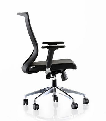 Работен стол 24/7-сниман отстрани