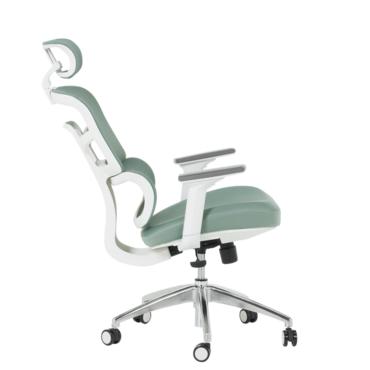 Директорски стол ГЕНАДИ- снимка отстрани, наклонен назад