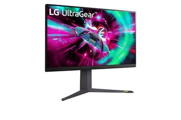 Монитор LG 32GR93U-B, 32', UltraGear IPS 1ms, AG, UHD 4K (3840x2160), 144Hz, HDR 400, 700:1, 400cd/m2, DCI-P3 95%, USB3.0 (1up/2down), VRR, AMD Free-sync, NVIDIA G-Sync, HDMI, DisplayPort, Height Adjustable, Pivot, Tilt, Headphone Out, Black